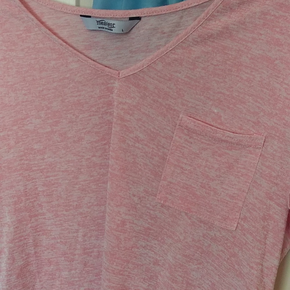 Pink top - Picture 2 of 15